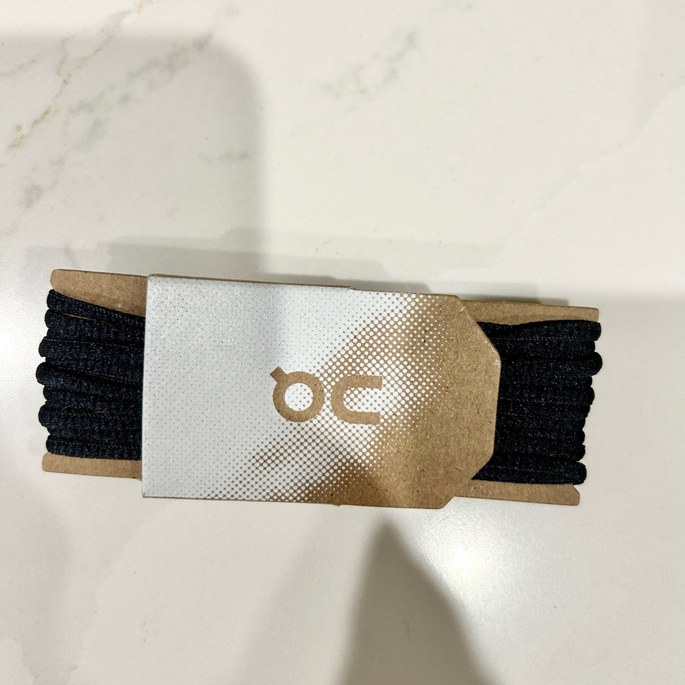 Men’s on cloud show laces